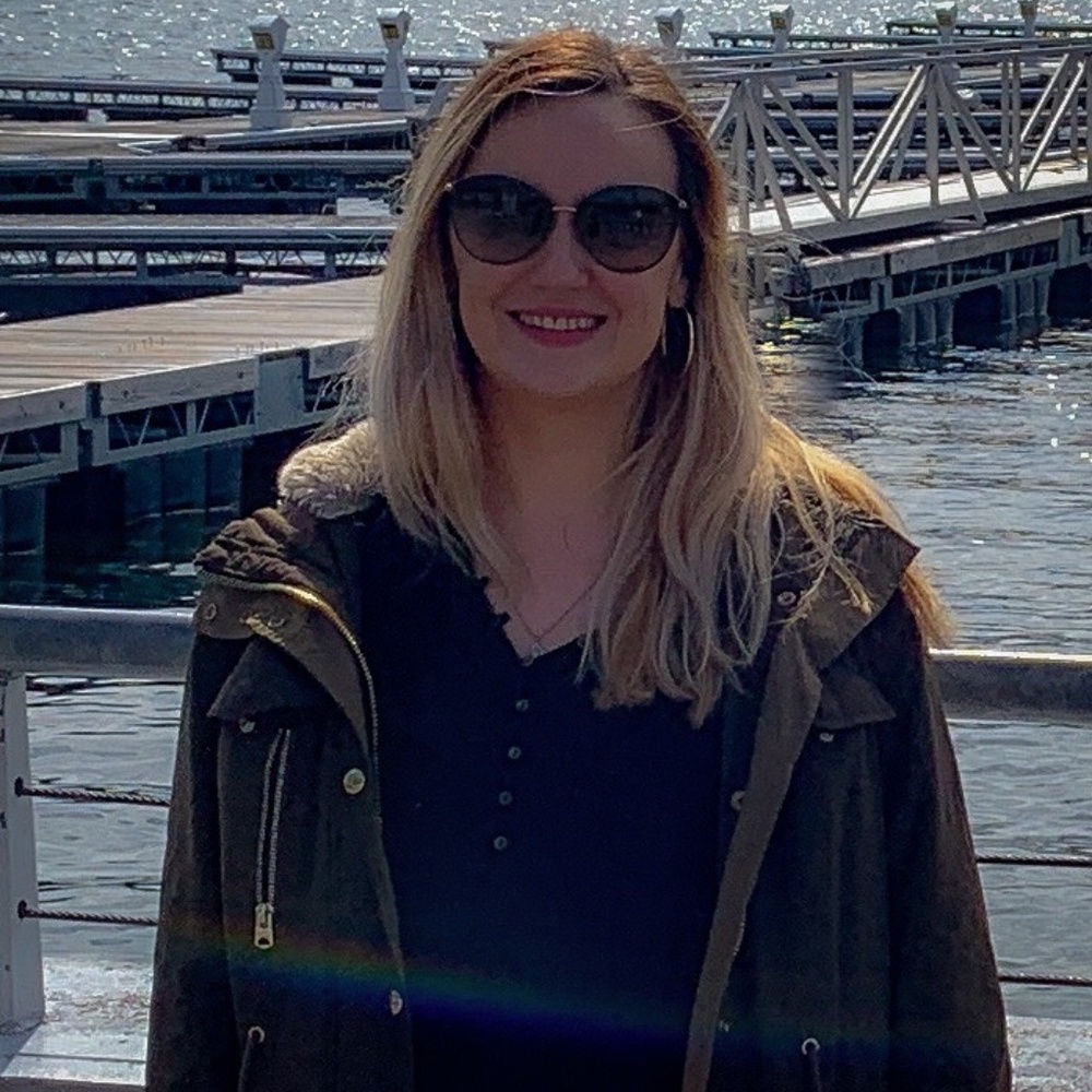 Meet your Posher, Jillian